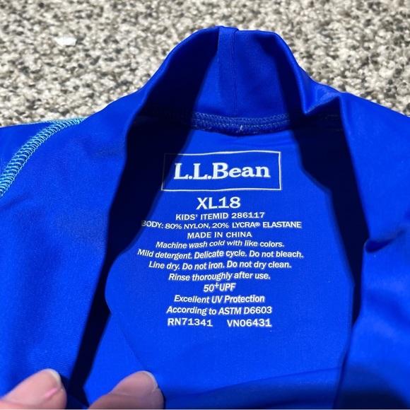 L.L.Bean Girls Blue Short Sleeve Sun Surf Rash Guard Swim Shirt XL 18 - Picture 5 of 7